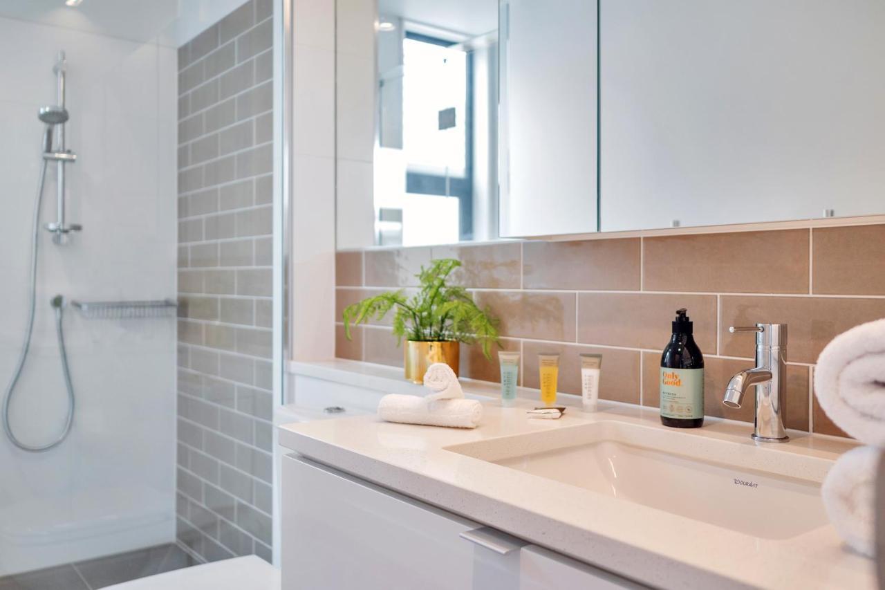 Vila Blissful Breeze Townhouse With Parking And Patio Auckland Exteriér fotografie