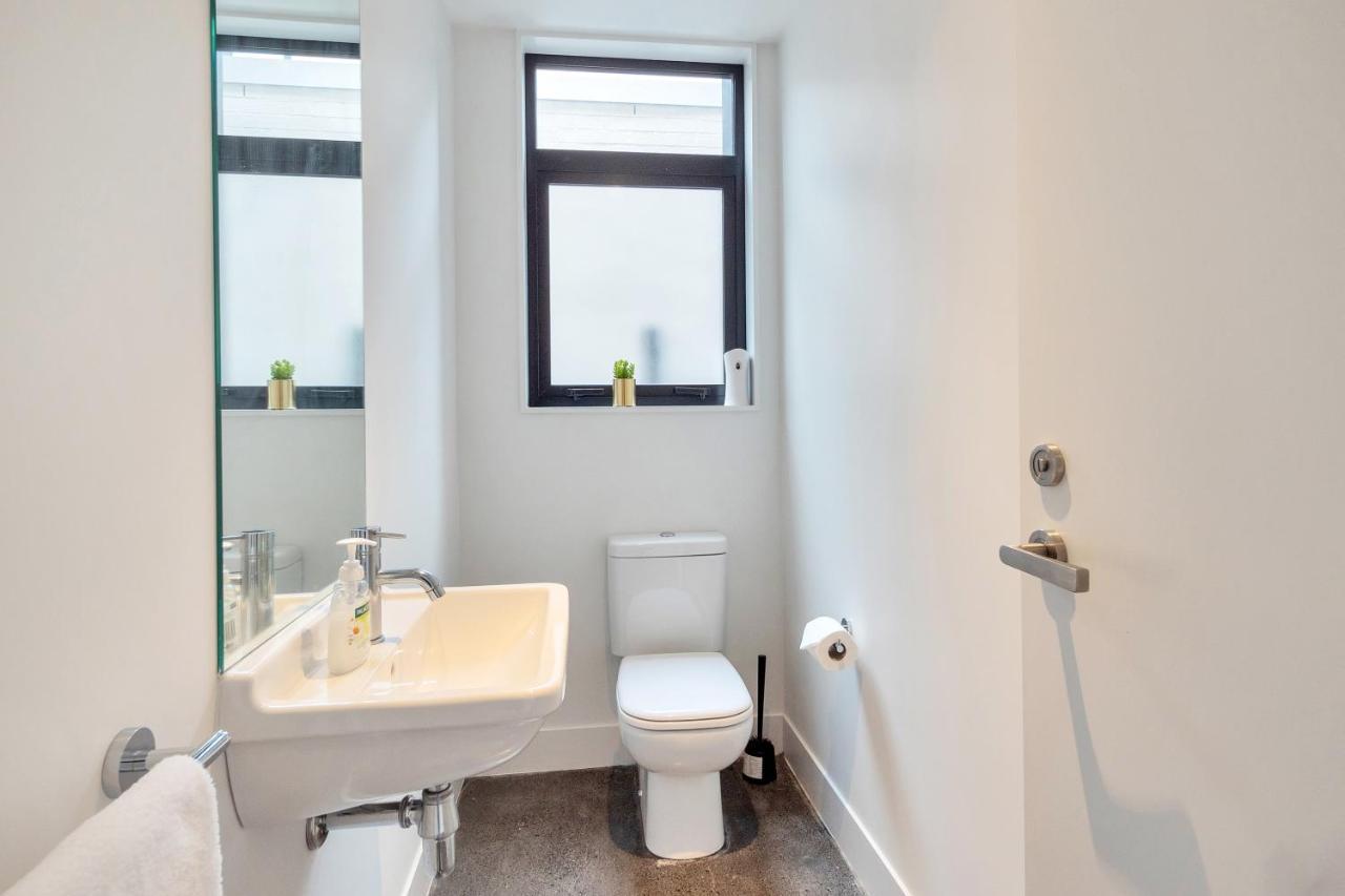 Vila Blissful Breeze Townhouse With Parking And Patio Auckland Exteriér fotografie